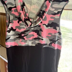 Women's Camouflage Sleeveless Top